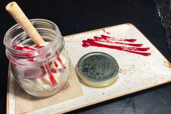 Tarta de Queso con Helado de Fresa